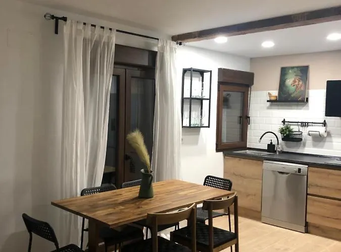 Casa De Los Abuelos Albino